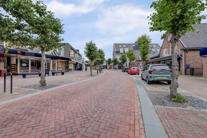 Photo 4 of Raadhuisstraat 45