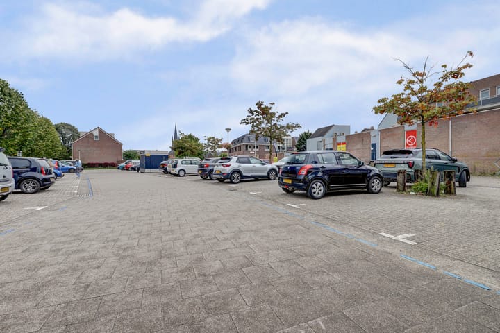 Photo 32 of Raadhuisstraat 45