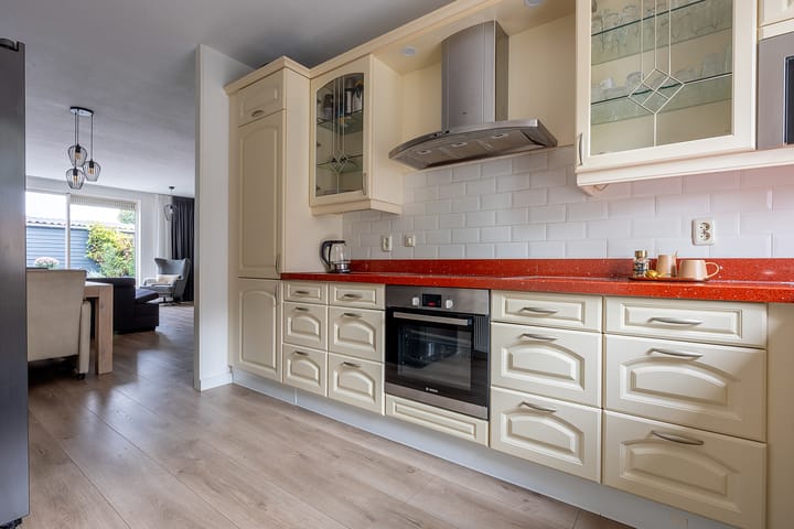 Photo 11 of Gele Ring 237