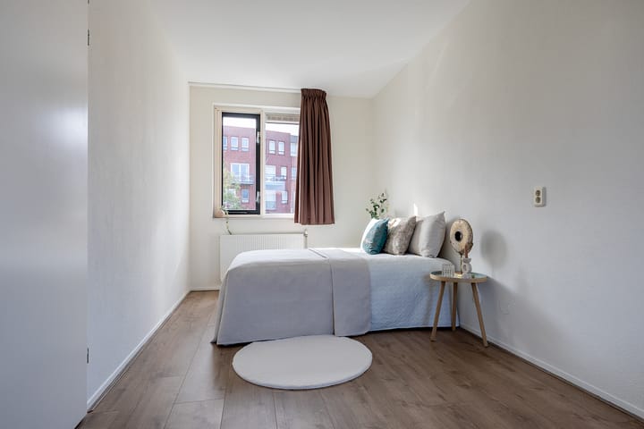 Photo 26 of Gele Ring 237