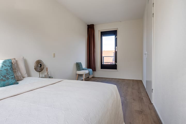 Photo 27 of Gele Ring 237