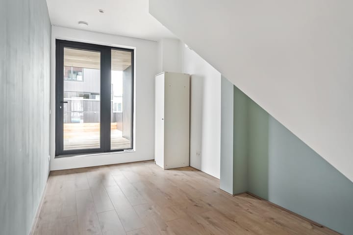 Photo 21 of Dracht 136-B