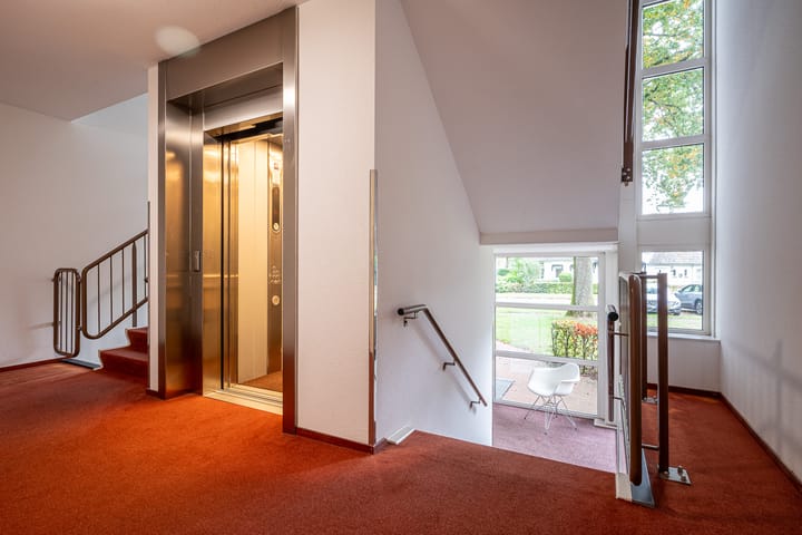 Photo 15 of Zuides 8