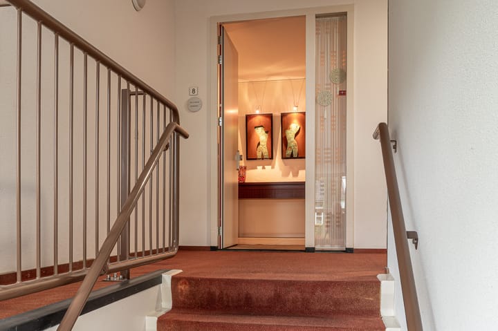 Photo 16 of Zuides 8