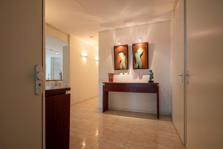 Photo 17 of Zuides 8