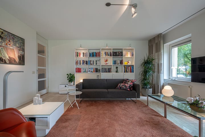 Photo 21 of Zuides 8