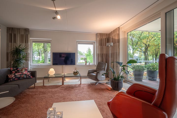 Photo 22 of Zuides 8