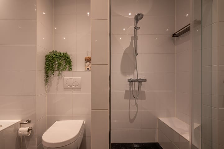 Photo 41 of Zuides 8