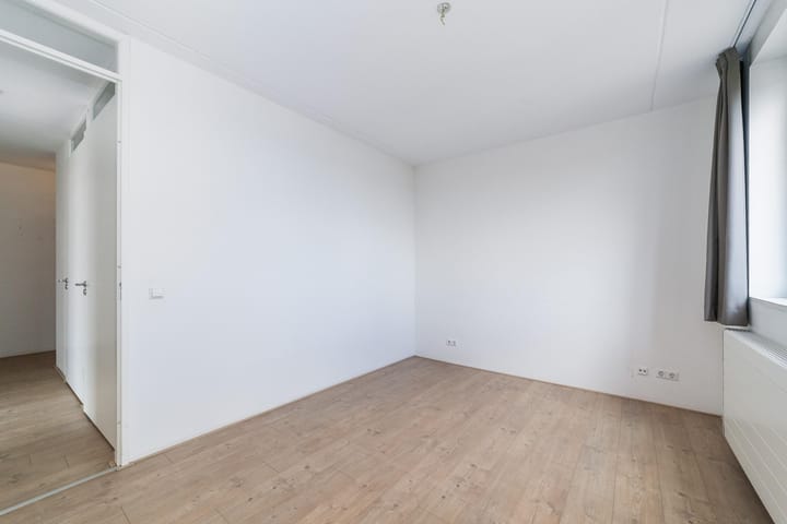 Foto 18 van Plein 1944 133-A