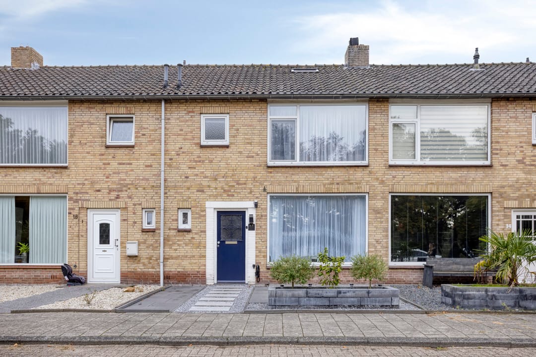 Foto 1 van Hazelaarstraat 16