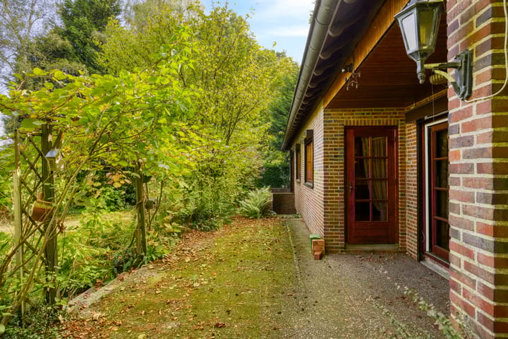 Photo 41 of de Laurier 16