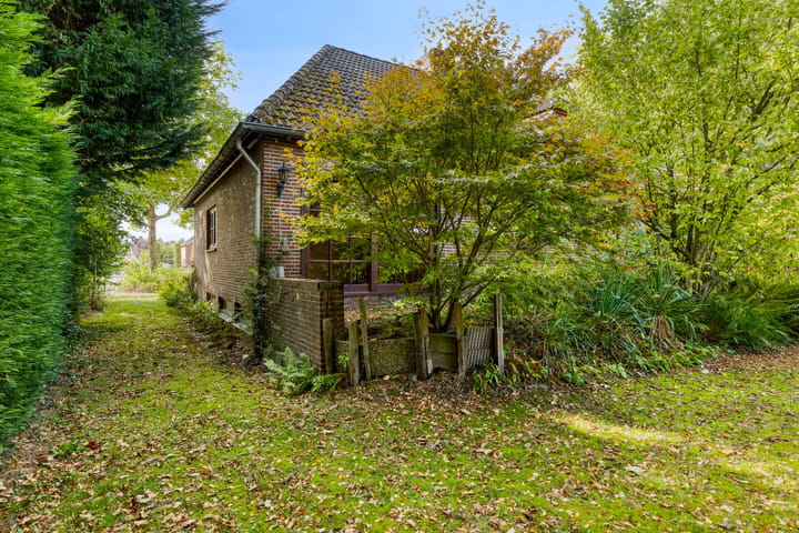 Photo 48 of de Laurier 16