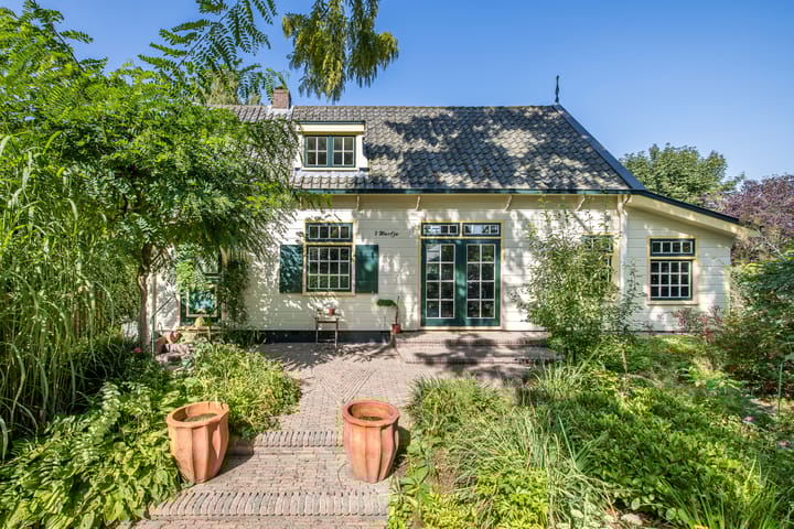 Foto 2 van Nieuwlarenweg 17