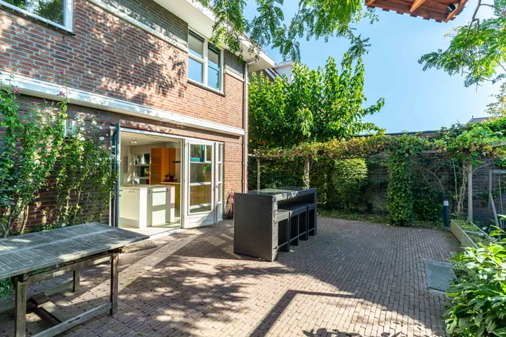 Foto 16 van Guirlande 67