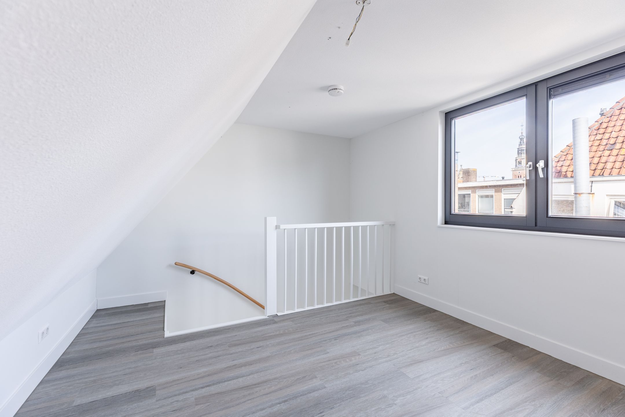 Foto 12 van Laat 88-B