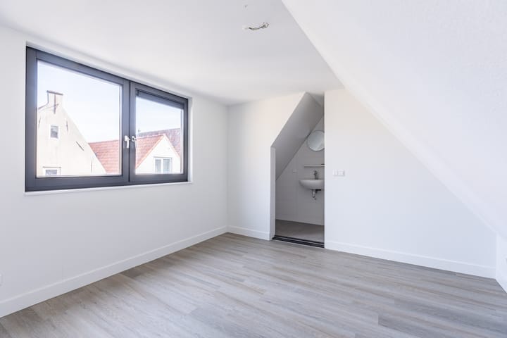 Foto 13 van Laat 88-B