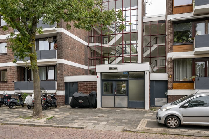 Photo 8 of van der Werffstraat 104