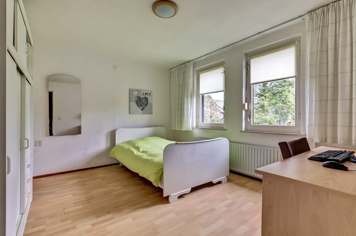 Photo 21 of Schout Smoldersstraat 4