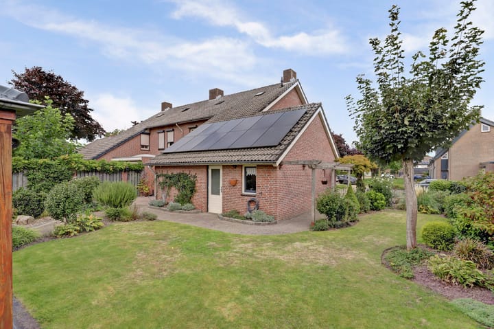 Photo 2 of Schout Smoldersstraat 4