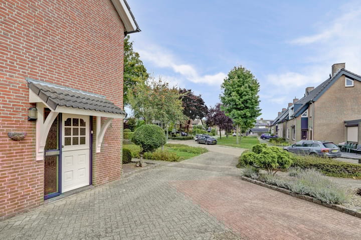 Photo 40 of Schout Smoldersstraat 4