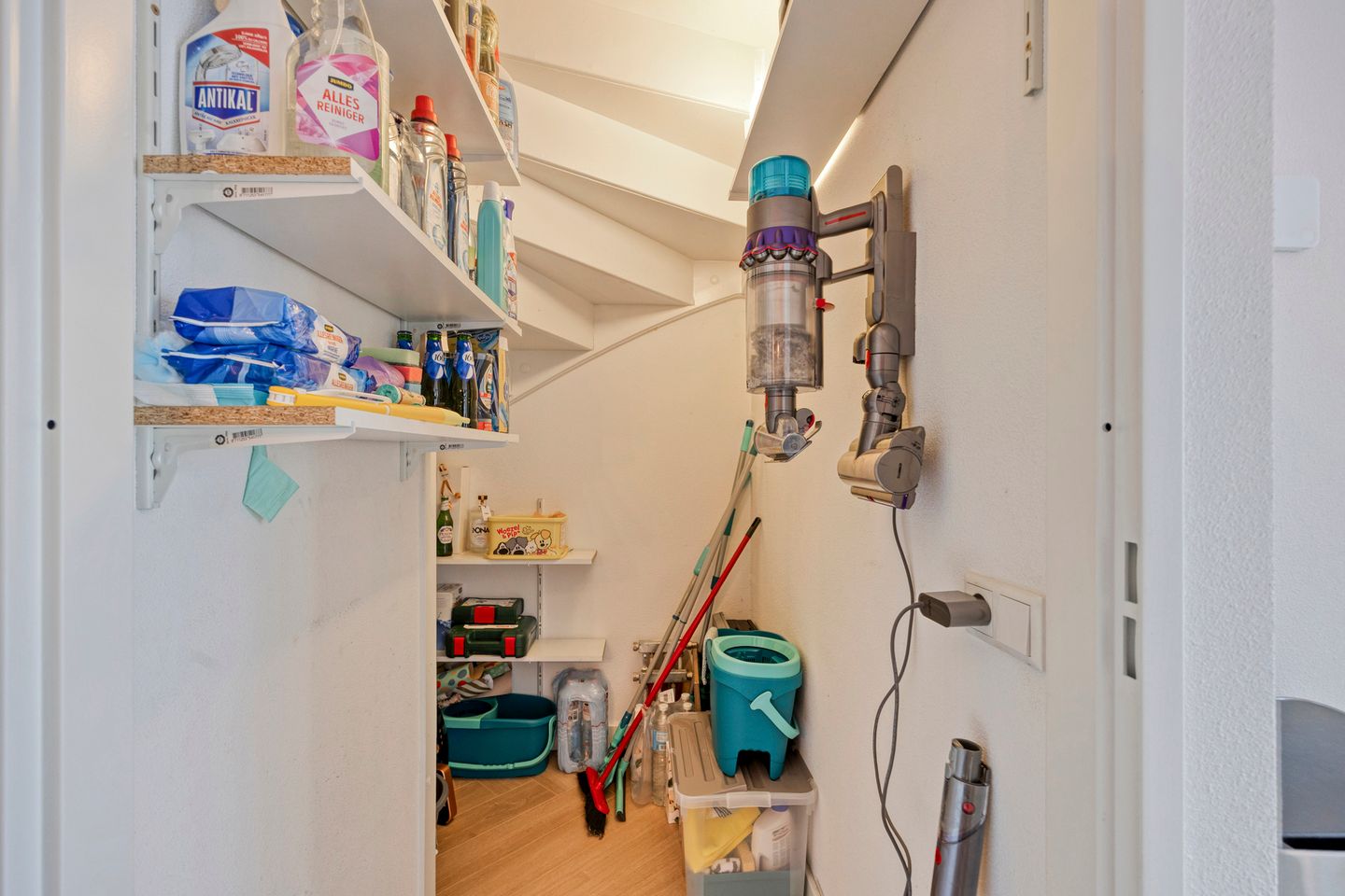 Foto 19 van Planken Wambuis 18