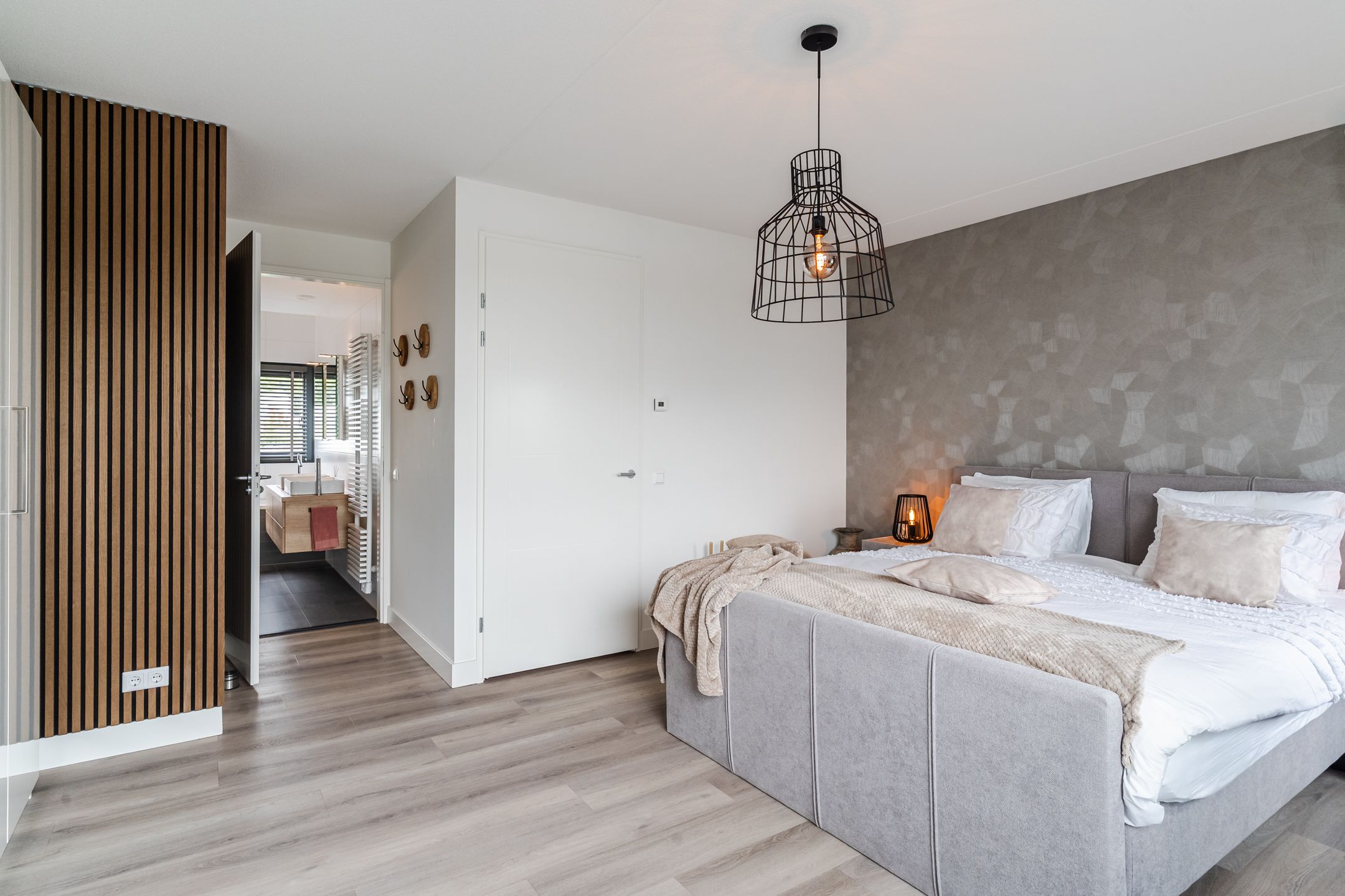 Photo 27 of Oeverzwaluw 13