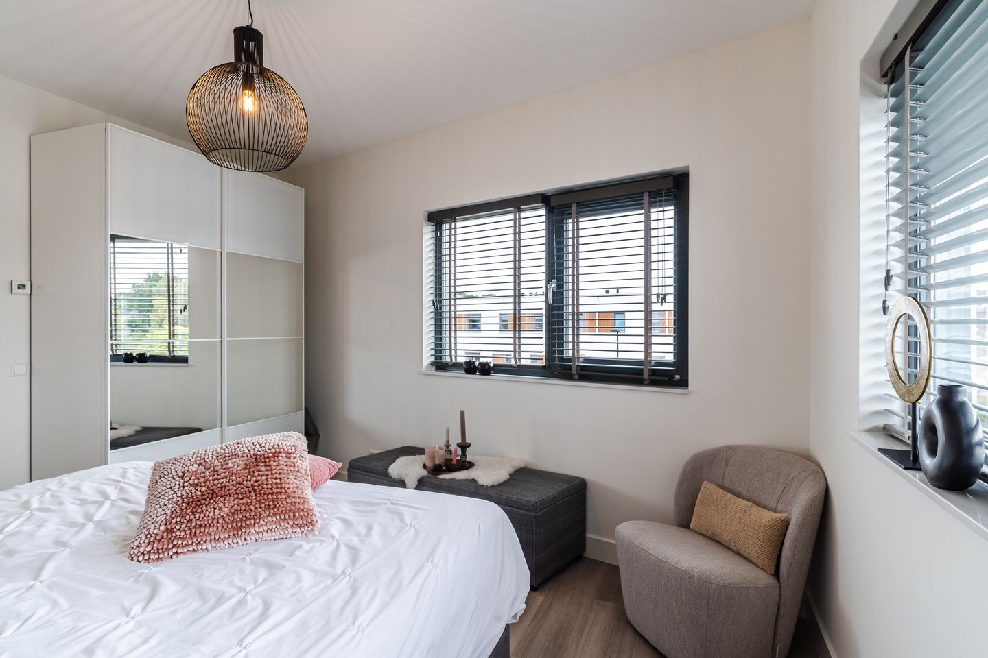 Photo 29 of Oeverzwaluw 13