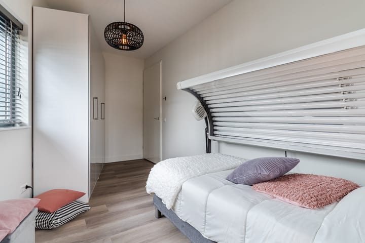 Photo 33 of Oeverzwaluw 13