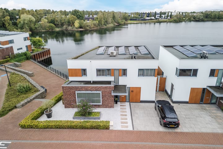 Photo 40 of Oeverzwaluw 13