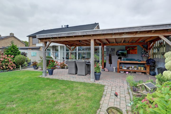 Foto 6 van Burgemeester Claessenstraat 1