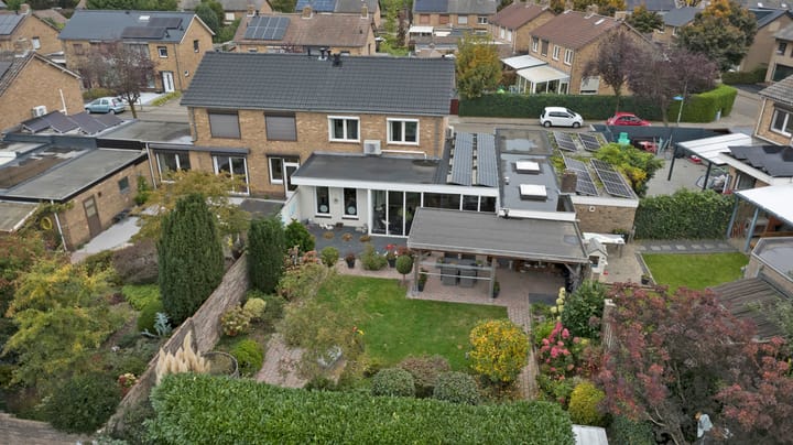 Foto 42 van Burgemeester Claessenstraat 1