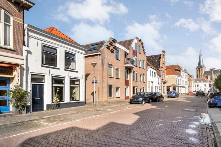 Foto 30 van Graafschap 18