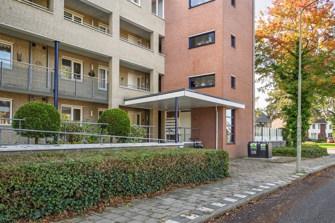 Foto 22 van Bernstein 70