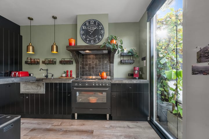 Photo 10 of Barentszstraat 33