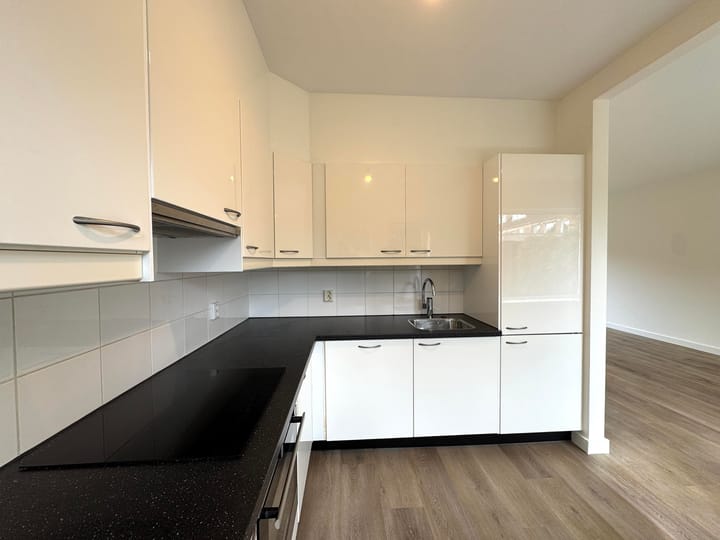 Photo 5 of Anne Franklaan 100