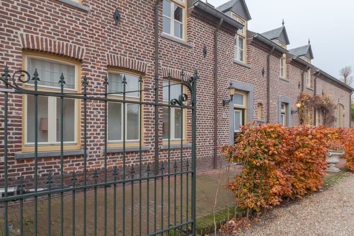 Photo 31 of Dorpsstraat 64-A