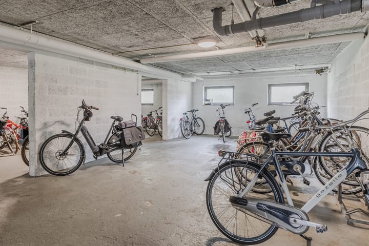 Foto 21 van Aert van Neslaan 119