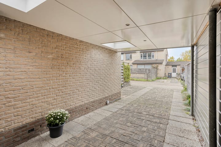 Foto 5 van Louise Michelstraat 8