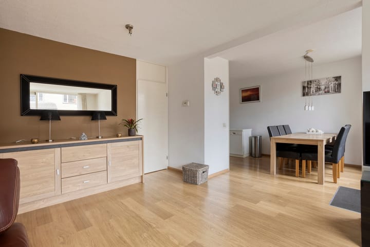 Foto 15 van Louise Michelstraat 8