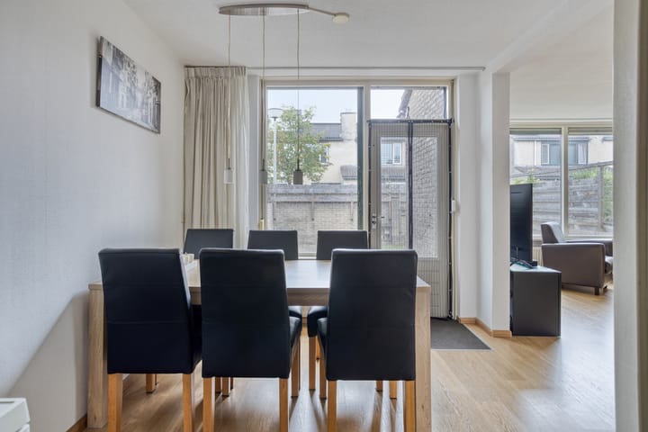 Foto 19 van Louise Michelstraat 8