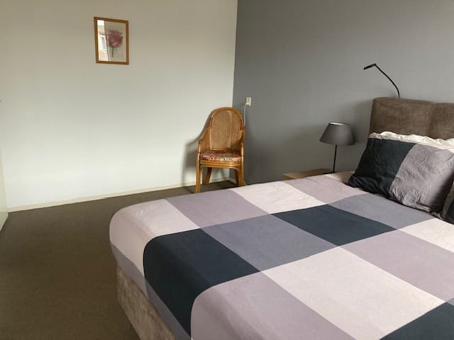 Foto 25 van Louise Michelstraat 8