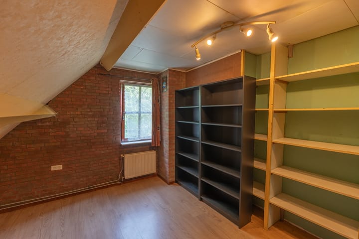 Foto 22 van Gors 102