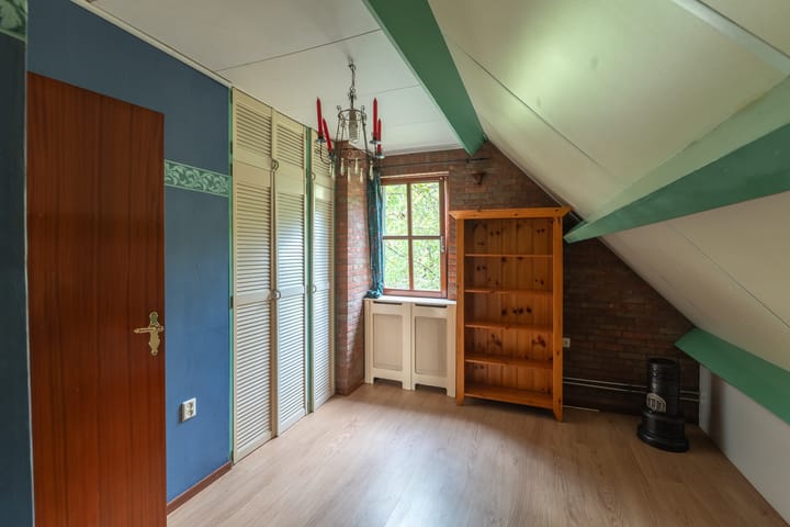 Foto 24 van Gors 102