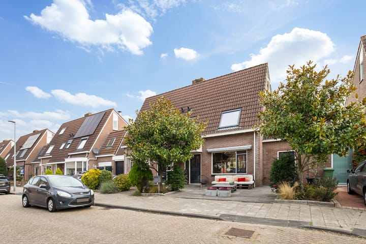 Photo 2 of Dick Tolstraat 17