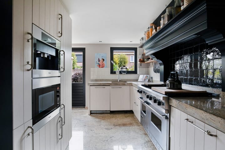 Photo 16 of Dick Tolstraat 17