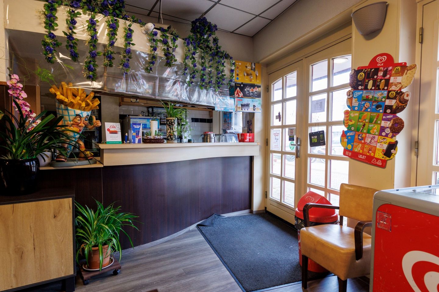 Bekijk foto 3 van Markt 8