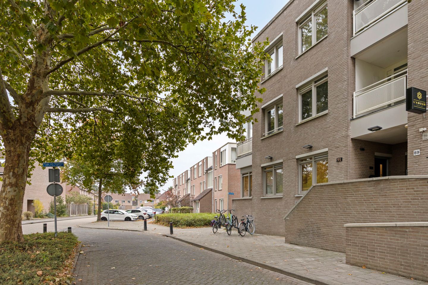 Photo 5 of Vincent van Goghplein 115