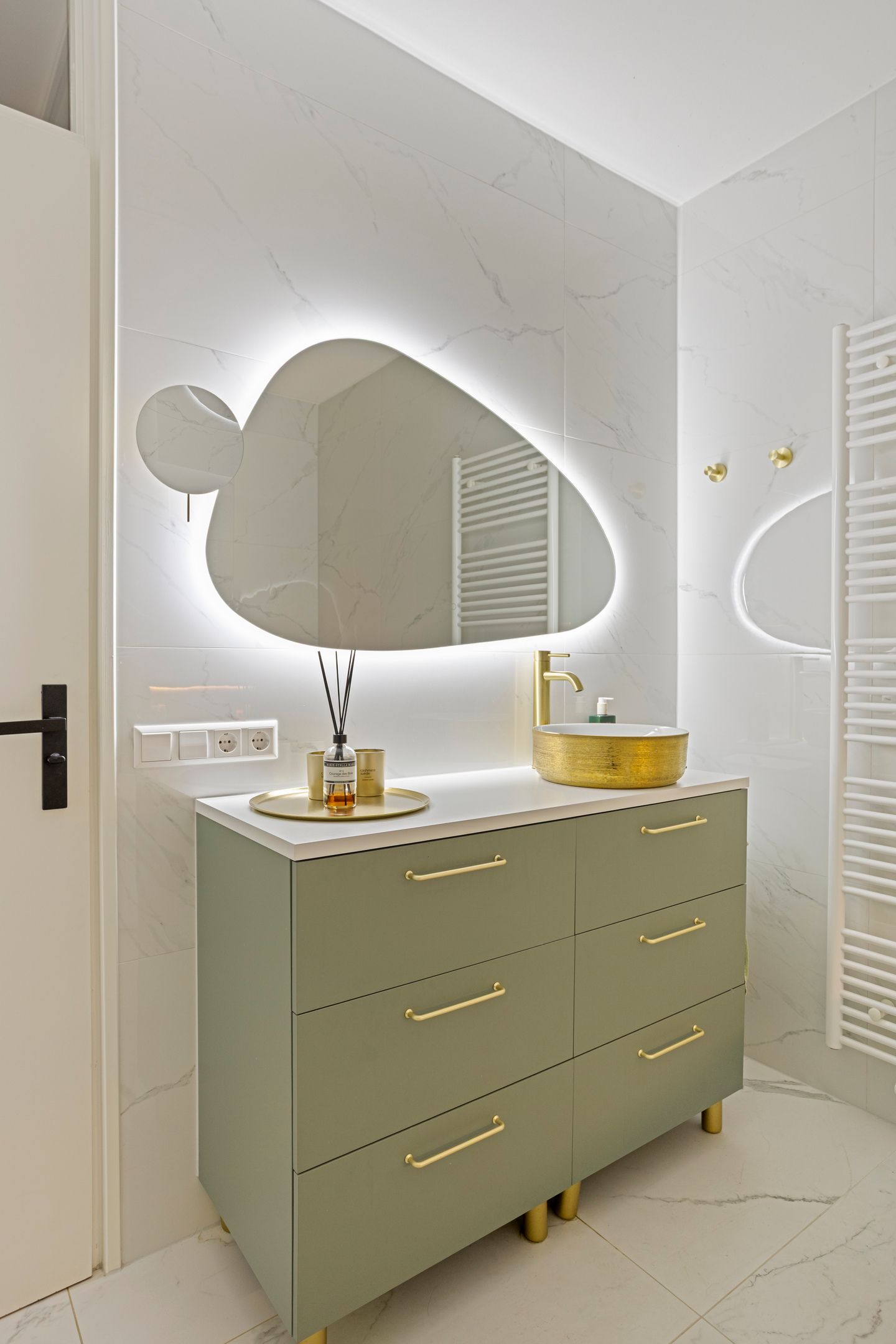 Photo 35 of Vincent van Goghplein 115