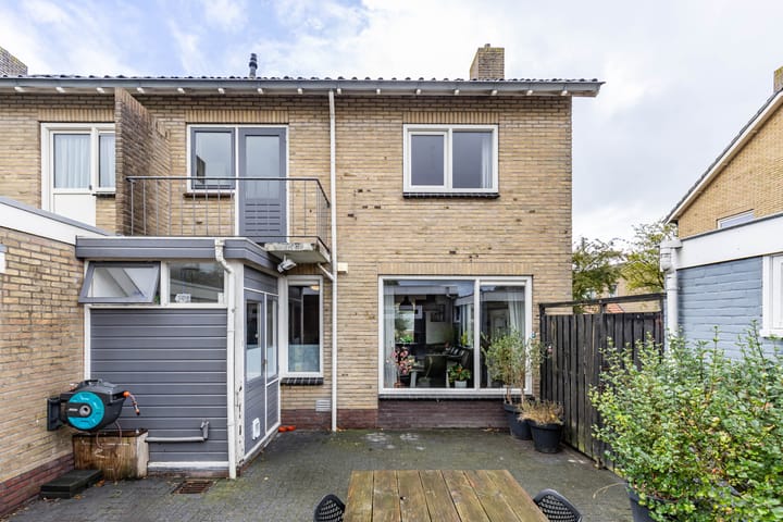 Foto 43 van R.J. Doumastraat 5