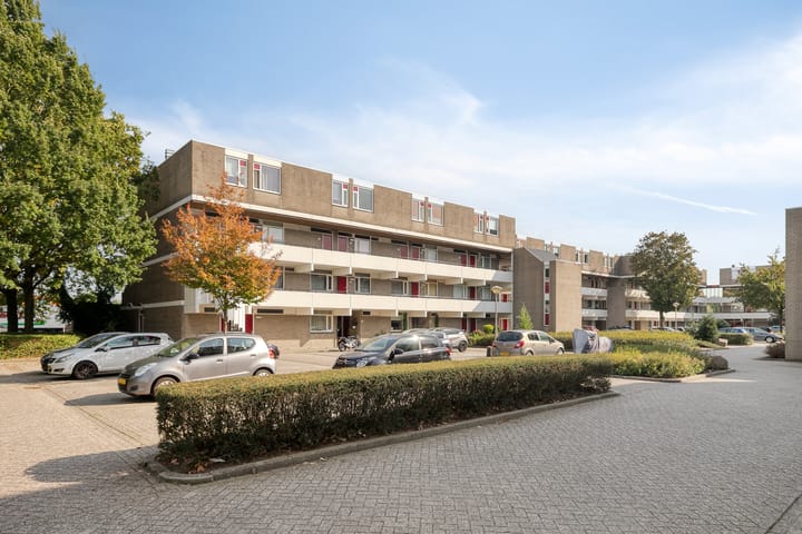 Photo 2 of Engelsmanplaat 111